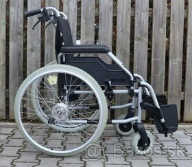004-Mechanický invalidný vozík Meyra.