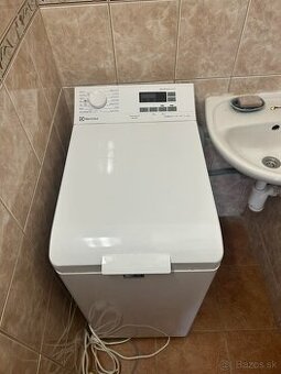 Automatická práčka ELECTROLUX PerfectCare 600 – top stav
