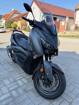 Yamaha X-Max 400