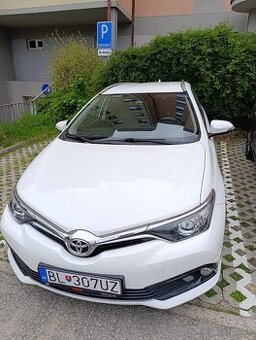 Toyota Auris 1,6 2018 combi 97kW