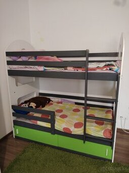 Detská poschodová posteľ