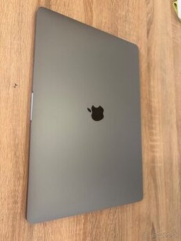 Apple MacBook Pro 16"