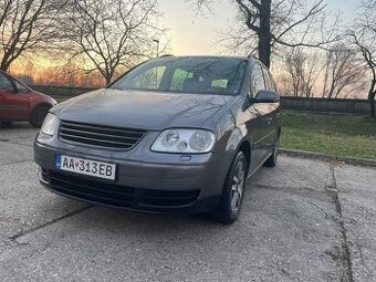 touran 1.9 tdi 2005 - 1