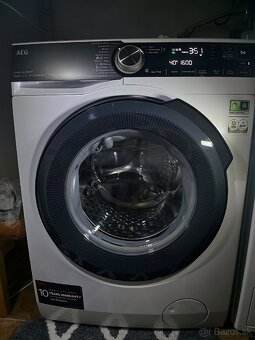Práčka AEG Serie 8000 POWERcare LFR85166OC