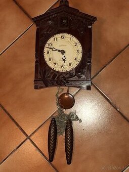 Staré kukučkové hodiny