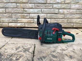 Benzinová píla Parkside