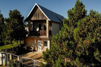 ZNÍŽENÁ CELA -36 000€ Viničný dom pri Leviciach