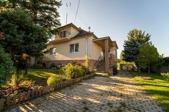 Na predaj rodinný dom s rozľahlým pozemkom 1788m2 MODRA