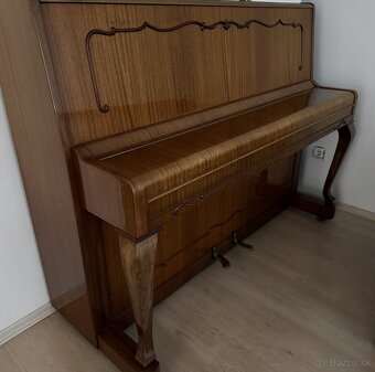 Kvalitné akustické pianíno SCHOLZE (Petrof) – krásny zvuk