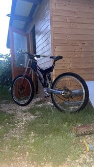 🔥 Downhill bicykel Lee Cougan – na predaj 🔥