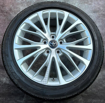 Zánovní Originální Alu kola Toyota Camry 235/45/18