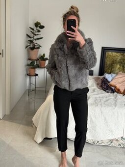 Bunda z pravej kožušiny. Velkosť M