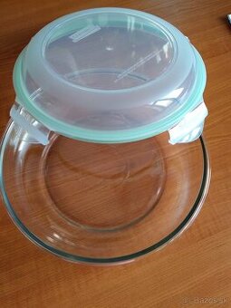 Predám veľkú dózu na obedy