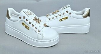 Guess tenisky č.39