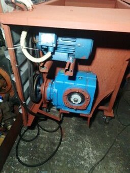 Predam miesacka na raselinu