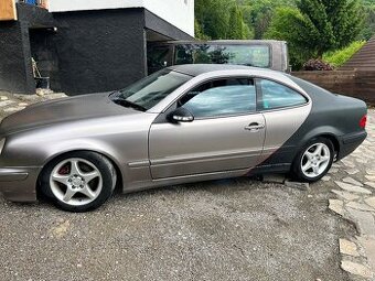 Mercedes benz CLK -3,2 benzín automat - 1