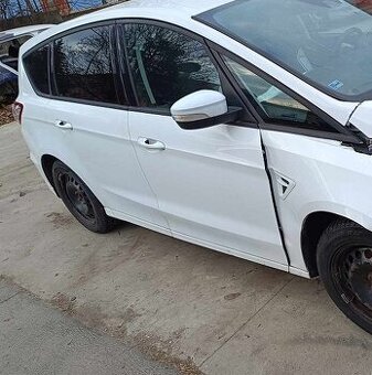 Ford S-Max MK3 2015 PREDáM Dvere pravé zadné  Volaj 09519634