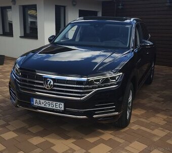 VW Touareg 3,0 TDI V6 SCR 286k 4Monitor 210KW DPH