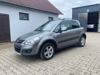 Suzuki SX4 1.6 Crossover GLX Deluxe 2010