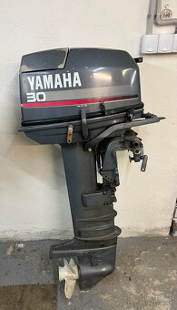 Predám závesný lodný motor YAMAHA 30