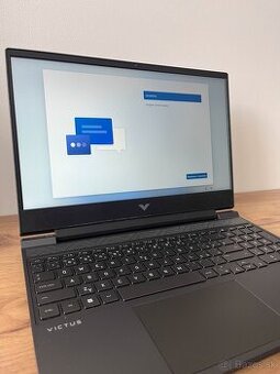 Predám herný notebook HP Victus 15 (i5-12500H / RTX 3050 / 1