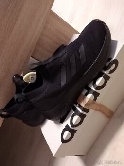 Adidas slip on tenisky