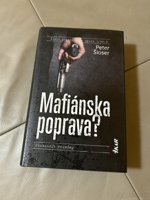 Predam knihy s tematikou mafie