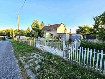 3izbový RD v priamom centre obce KUZMICE