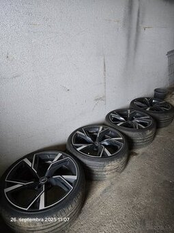Originálna sada kolies Audi Sport RS6 C8 RS7 R22 + Pneu