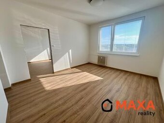 REZERVOVANÉ, 1-izbový byt po rekonštrukcii, Hviezdoslavova,