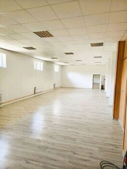Prenájom komerčného priestoru 236 m² – Dúbravka