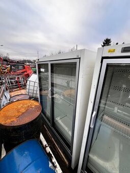 Presklenná mraznička