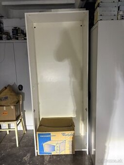 Darujem bielu skrinu