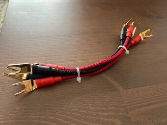 prepojky/prepojky na reprosústavách/jumpers