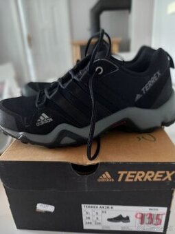 Adidas Terrex v. 38