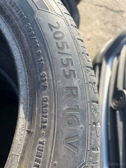 205/55R16 91V
