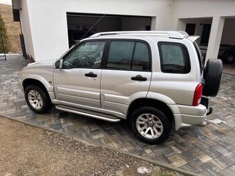 Predám suzuki grant vitaru 2.0 benzín 94kw
