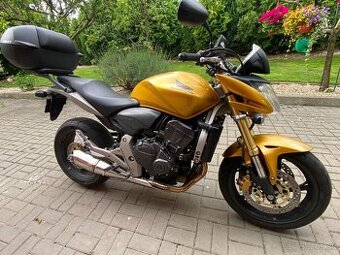 Predám HONDA CB 600 F HORNET top stav