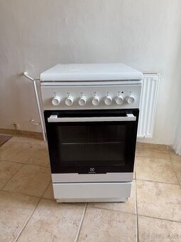 Elektrolux EKK51360OW ako novy