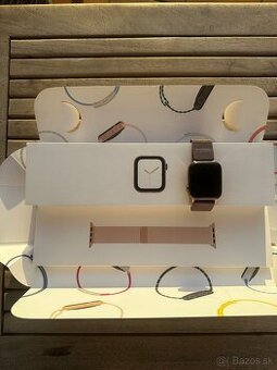 Apple watch 4 steinless steel | zlaté