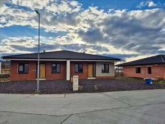 4–IZB.RD, NOVOSTAVBA TERASA,POZEMOK 506m²,PLAVECKÉ PODHRADIE