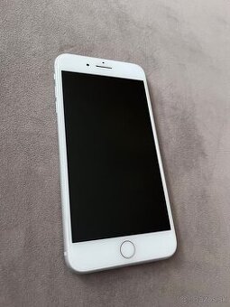 iPhone 8 Plus
