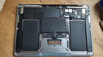 Macbook air m1 diely/celý