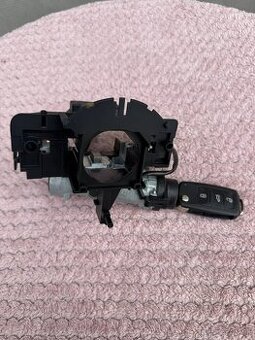 Predám spínaciu skrinku 1K0905851B