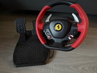 Thrustmaster Ferrari 458 Spider volant
