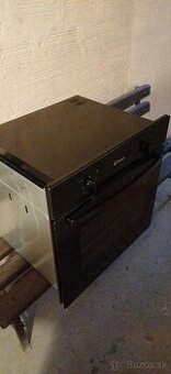 Predám vstavanú rúru Candy