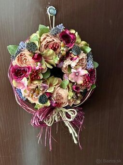 CELOROČNÝ DEKORAČNÝ VENČEK NA DVERE