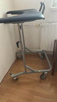 Predám chodítko pre seniorov s oporou,