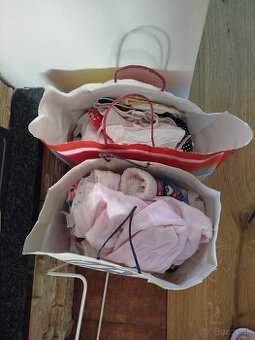 Predám balík oblečenia