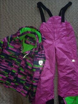 Lyžiarsky overal a lyžiarska bunda